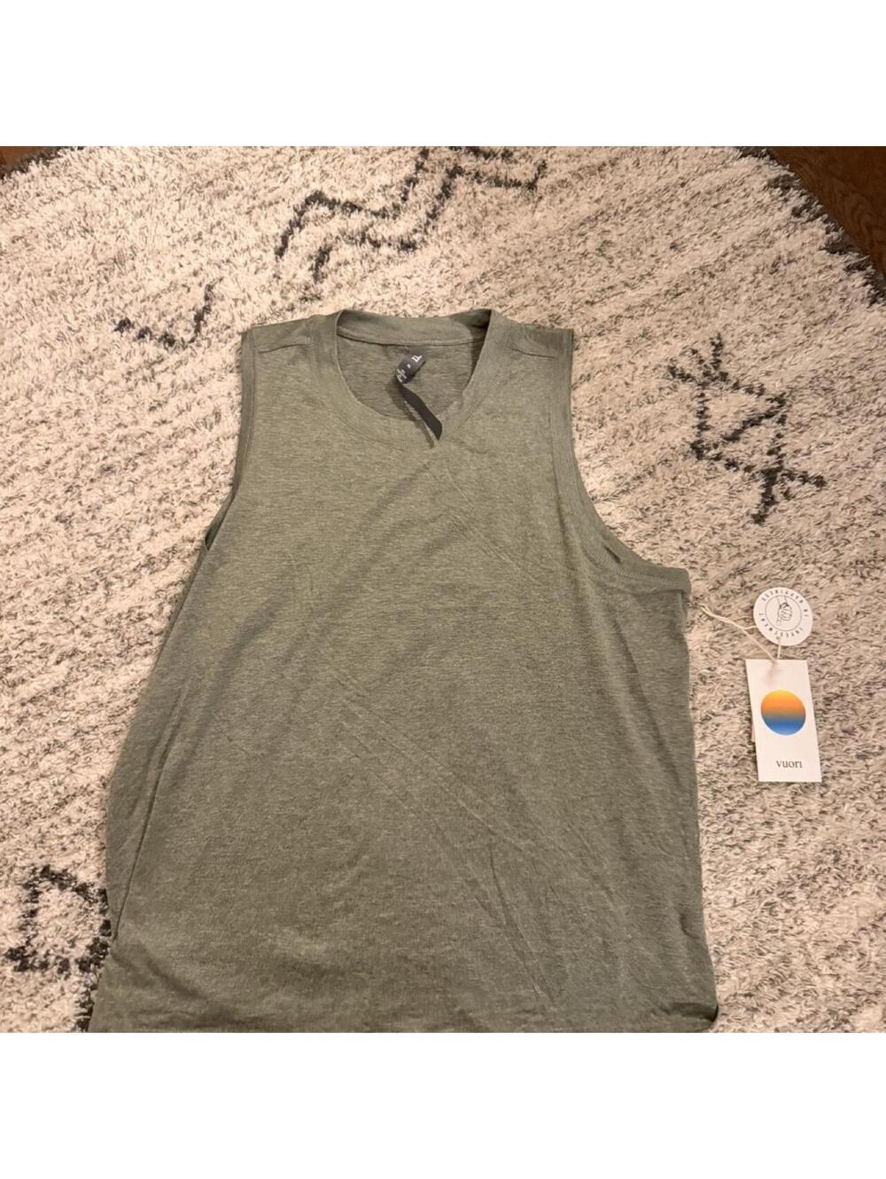 Vuori Women's Energy Tank Top Green Size XL New With Tags